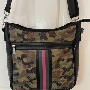 ❤️ PRENELOVE PINK MESSENGER BAG WITH STRAP CAMO